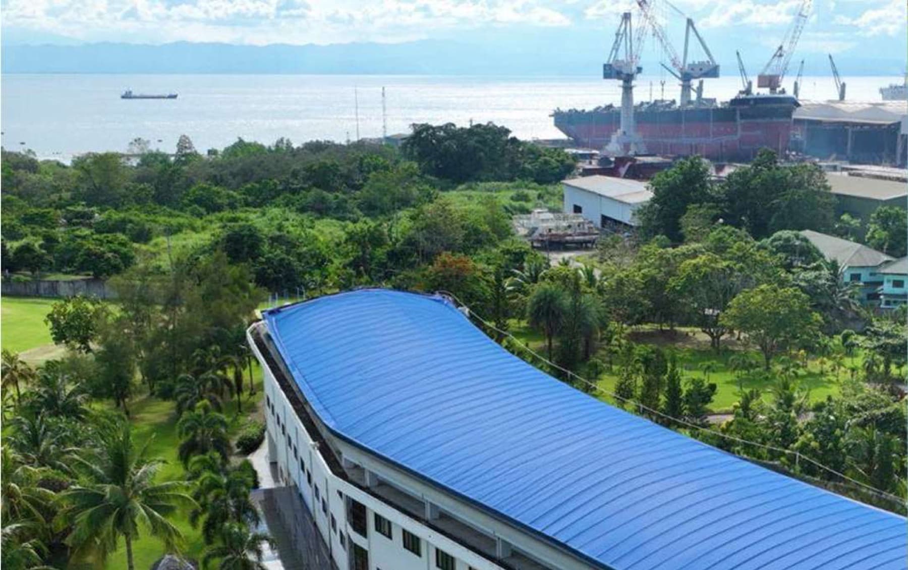 West Cebu Estate facilities by the port (photo)